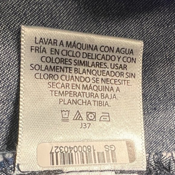 📌Terra & Sky Denim Dress with Smocked Neckline Wear On or Off Shoulders - Picture 12 of 13